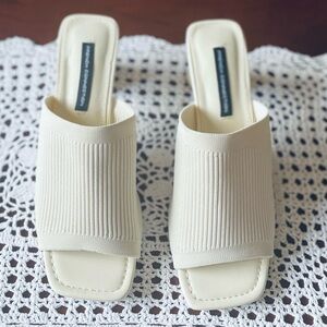 “FRENCH CONNECTION” OFF WHITE SLIP-ON SANDALS  SIZE 7